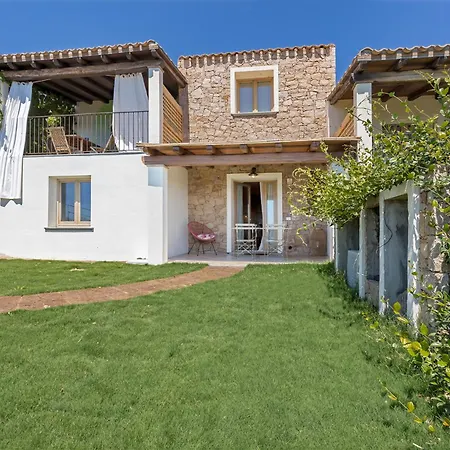 Ferienhaus C'est La Vue *